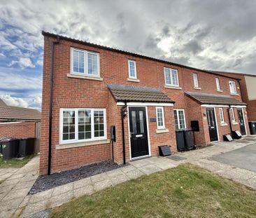 3 bedroom semi-detached house to rent - Photo 1