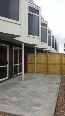 Fully furnished studio unit is ready for tenants. - Photo 1