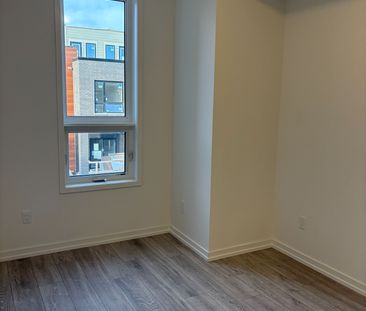 For Lease - 20 Lytham Green Circle Unit# 18, Newmarket, Ontario - Photo 3