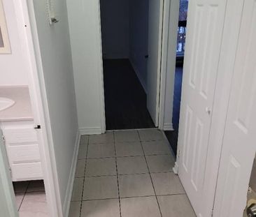 Très Bel Appartement 3 1/2 à Louer - Boulevard Des Sources - DDO - ... - Photo 3