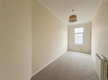 West Hill Road, St. Leonards, TN38 0NF - Photo 4