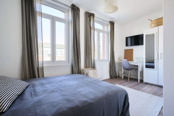 Cent Têtes Roommate 5 Bedrooms at Valenciennes - Photo 1