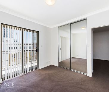 18/611 Murray Street, West Perth WA 6005 - Photo 6