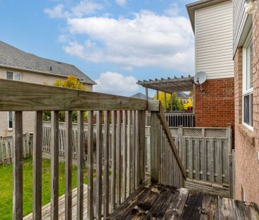 For Lease - 537 Heddle Crescent, Newmarket, Ontario - Photo 3