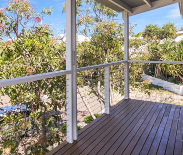 Beautiful Studio - 3 Minute Walk to Beach! - Photo 1