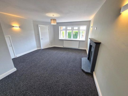 3 bedroom end of terrace house to rent - Photo 1