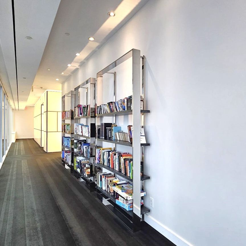 For Lease - 125 Peter Street Unit# 2410, Toronto, Ontario - Photo 1