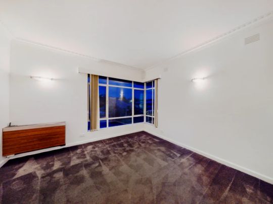 2 Bed, 1 Bath - Photo 1