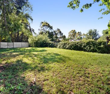 GEORGOUSLY UPDATED TWO BEDROOM HOME IN POPULAR BALLARAT EAST LOCALE - Photo 4