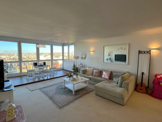 2 Bed Flat, St. Margarets Place, BN1 - Photo 1