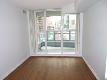 For Lease - 33 Elm Drive Unit# 406, Mississauga, Ontario - Photo 5