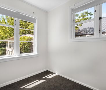 Cosy 2-Bedroom Home Plus Study with Large Deck in Strowan - Photo 6