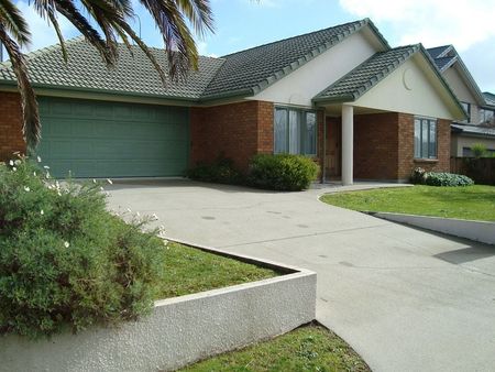 Nice 3BR Home in Pukete! - Photo 4