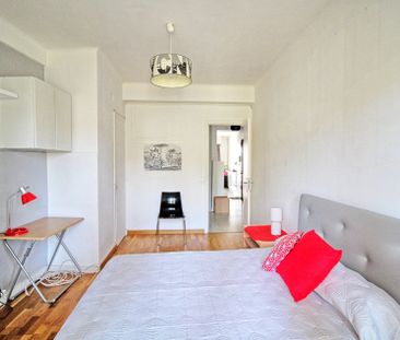 Location Appartement 3 pièces 62m² NICE 06000 - Photo 3
