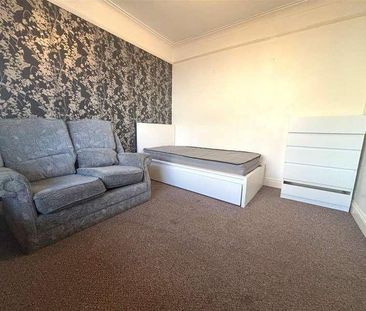 Queens Road, Gosport, PO12 - Photo 1