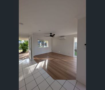 Price reduced! Beautifully renovated home in an ideal location - Photo 4