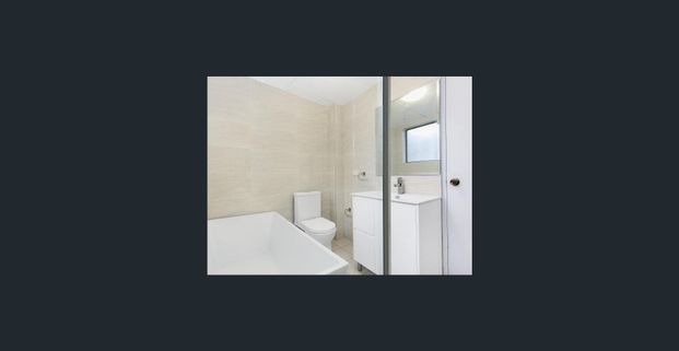 Spectacular 3-Bedroom Apartment in Westmead - Photo 1