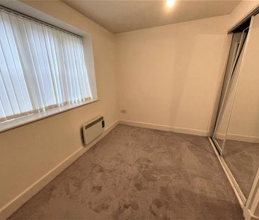 1 bedroom ground floor flat to rent - Photo 3
