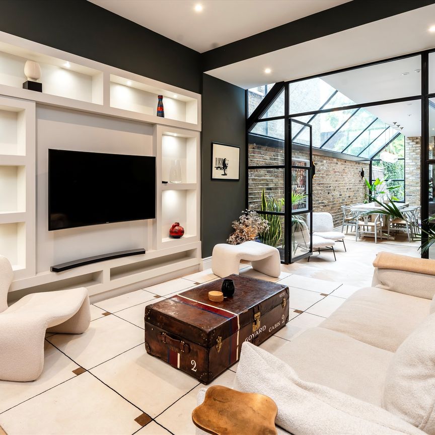 Thornton Avenue, Chiswick, W4, London - Photo 1