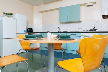 Room in a Shared Flat, Leeds, LS16 - Photo 3