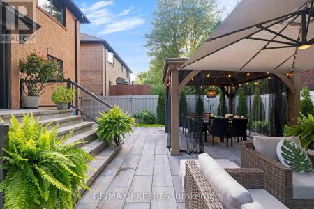 66 SYLVAN CRESCENT - Photo 5