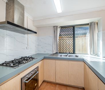 5 Holton Way, Cannington WA 6107 - House For Rent | Domain - Photo 4