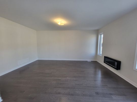 For Lease - 2117 Coppermine ( UPPER) Street, Oshawa, Ontario - Photo 1