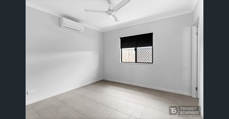 Four Bedroom Trinity Beach Home - Photo 4