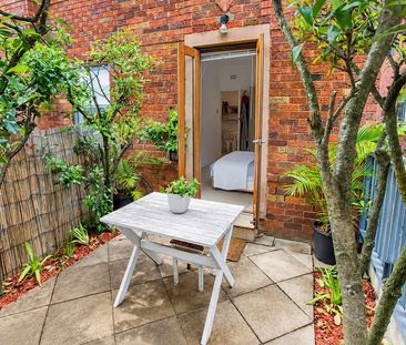 Coastal Living in the Heart of Coogee - Photo 4