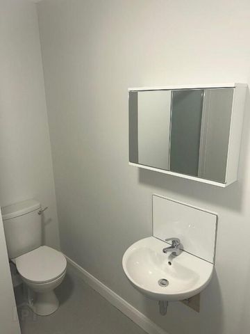 Apartment 3, 7 Elmwood Avenue, Lisburn Road, Belfast, BT9 6AZ - Photo 5