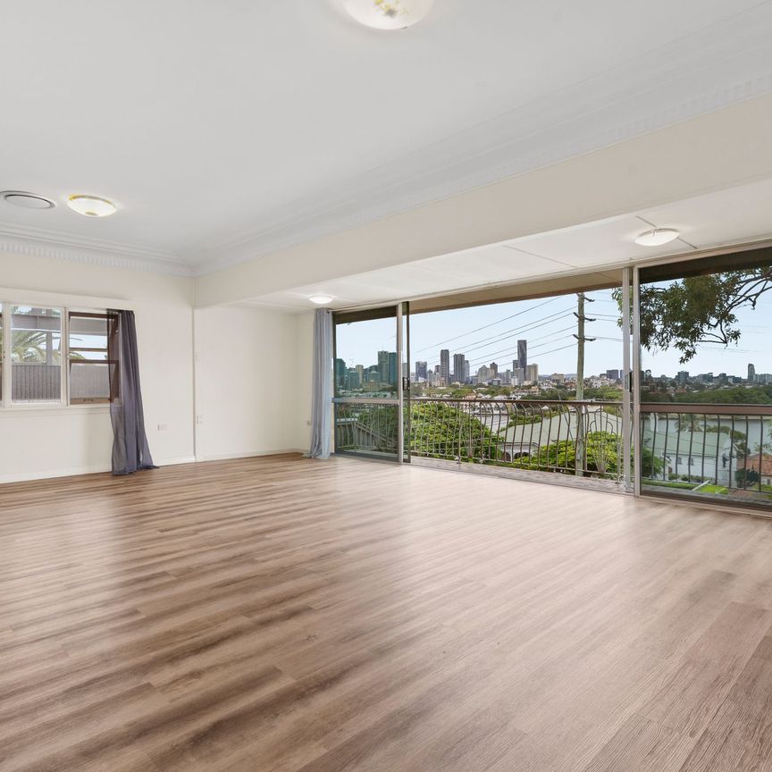 1/100 Norman Crescent, Norman Park QLD 4170 - Apartment For Rent | Domain - Photo 1