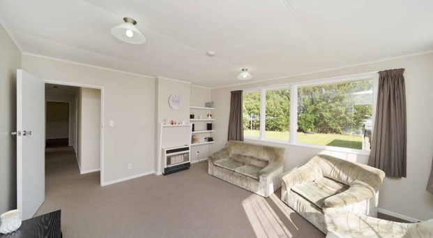 Cozy Home In Great Location - Price Reduced - Photo 1