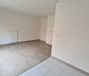 Location Appartement 1 pièce 29m² ORLEANS 45000 - Photo 2