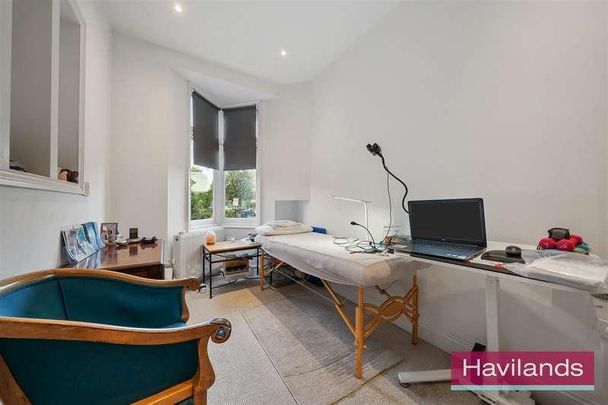 Station Road, Winchmore Hill, N21 - Photo 1