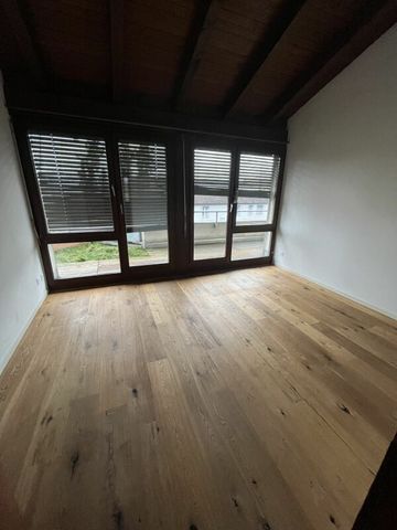 Einzigartige Attika-Wohnung mit eigener Terrasse - Photo 3