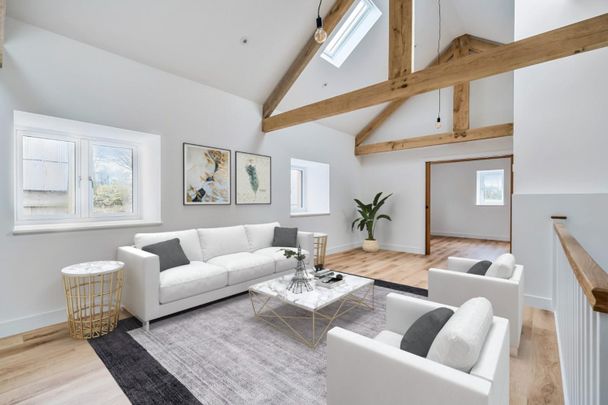 4 bedroom House To Let Total Size: 1215 SQ FT - Photo 1