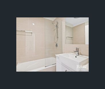 1/7-11 Kennington Road, Camp Hill, Qld 4152 - Photo 2