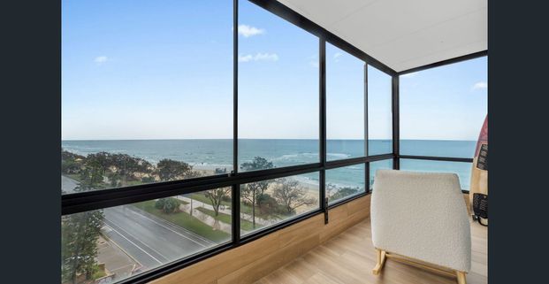 Renovated, Fully Furnished & the best views in Surfers Paradise! - Photo 1