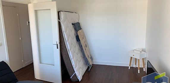 Location Appartement 1 pièce 24m² - Photo 2