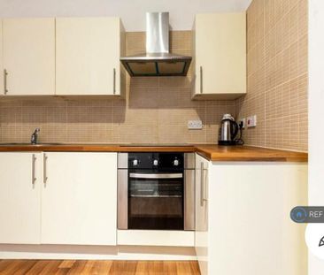 Studio to rent - Photo 6