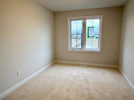 For Lease - 504 Ingenuity Row, Kanata, Ontario - Photo 3