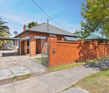 Charming 3-Bedroom Home in Prime North Albury Location - Photo 1