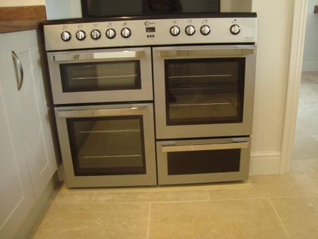 5 bedroom detached house to rent - Photo 4