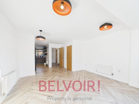 4 bedroom townhouse to rent - Photo 4