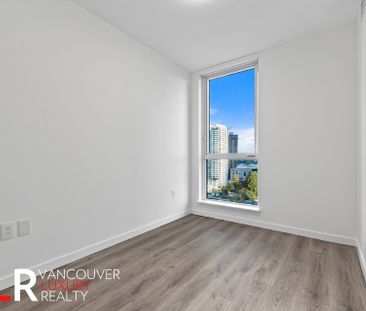 Condo in Surrey, BC - Photo 5