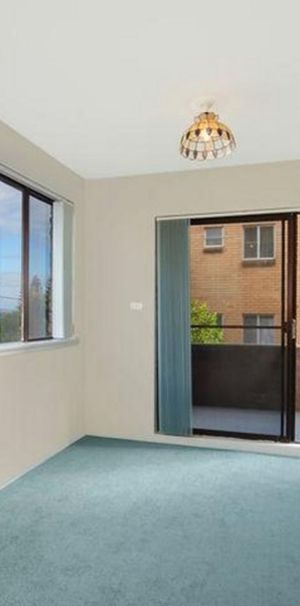 Modern Apartment in the Heart of Port Macquarie CBD - Photo 2