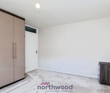 4 bedroom detached house to rent - Photo 3