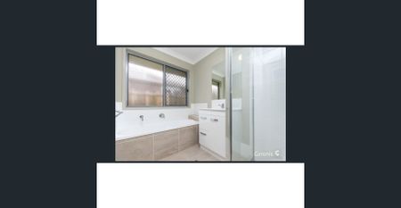 Modern 4 bedroom Brick home - Photo 4