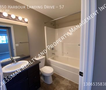 3 bed, 1 bath townhouse harbour landing - Photo 4
