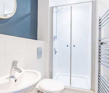 2 bedroom flat to rent - Photo 5